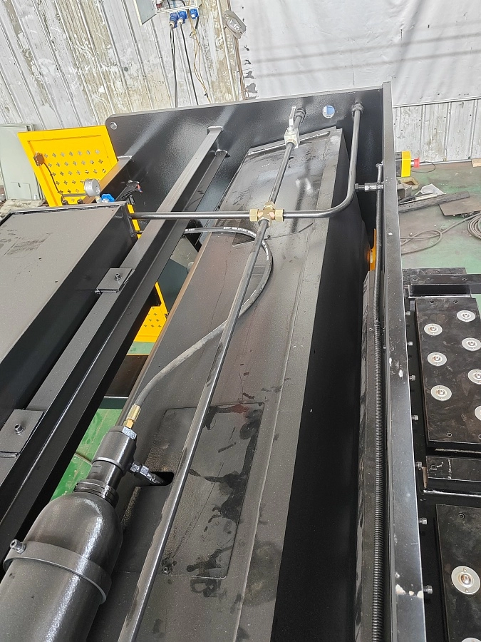 Гильотина гидравлическая Stalex HSB 4000x13