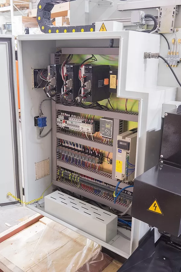 Инструментальный фрезерный станок Stalex WFM 750 Servo