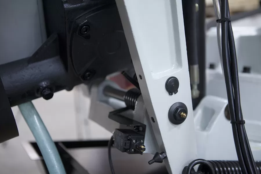 Станок ленточнопильный с гидроразгрузкой Stalex BS-1018R