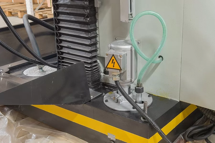 Инструментальный фрезерный станок Stalex WFM 750 Servo