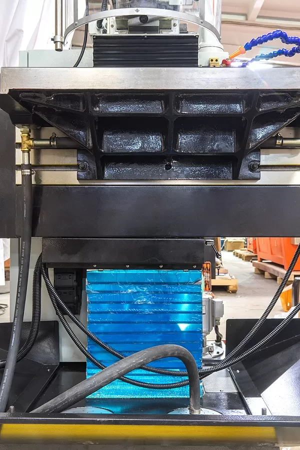 Инструментальный фрезерный станок Stalex WFM 750 Servo