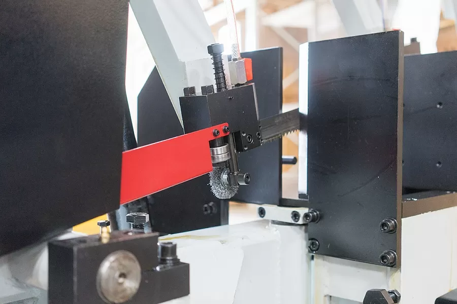 Станок ленточнопильный с гидроразгрузкой STALEX BS-2114Т