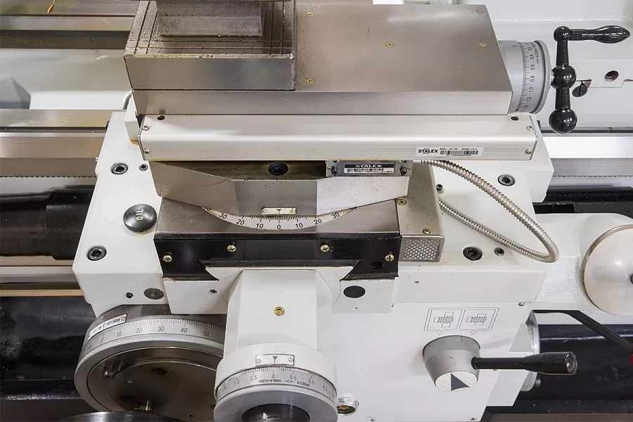 Станок токарно-винторезный STALEX C6256/1500