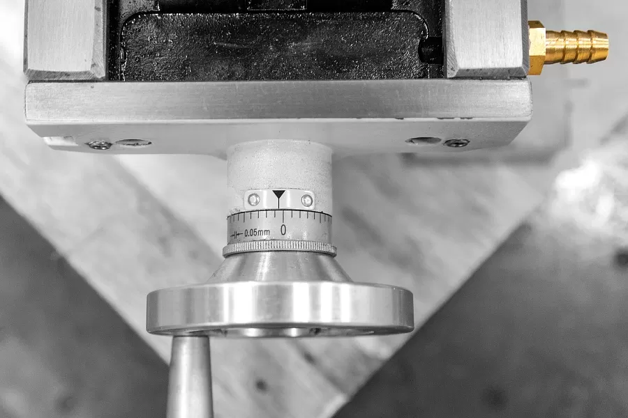 Фрезерно-сверлильный станок STALEX SBM-18 Vario