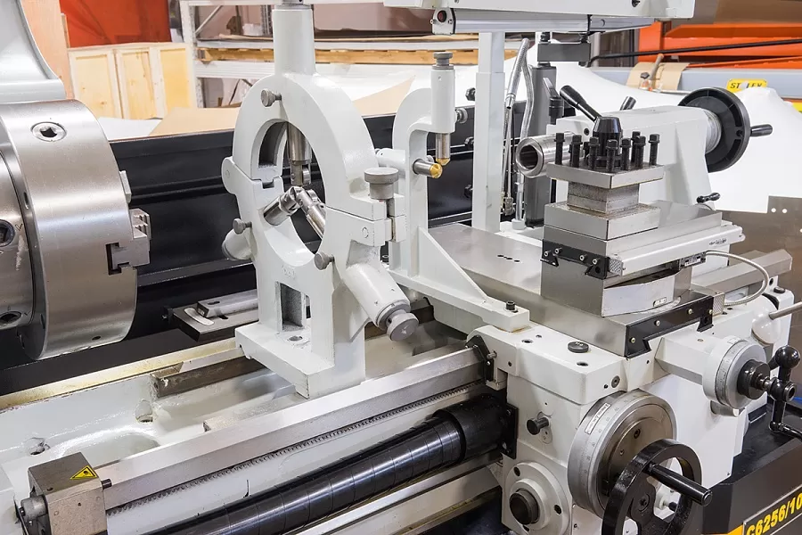 Станок токарно-винторезный STALEX C6256/1500