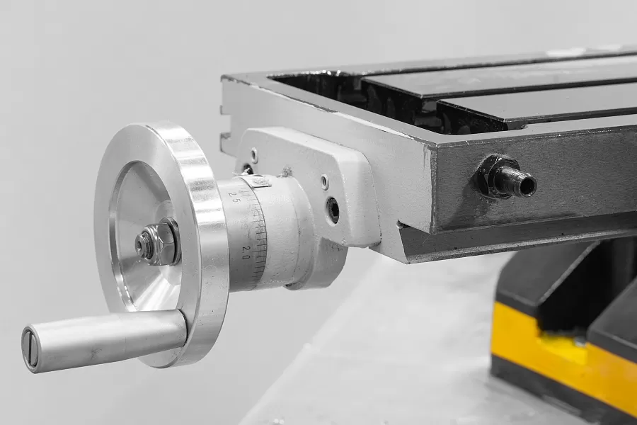 Фрезерно-сверлильный станок STALEX SBM-28 Vario