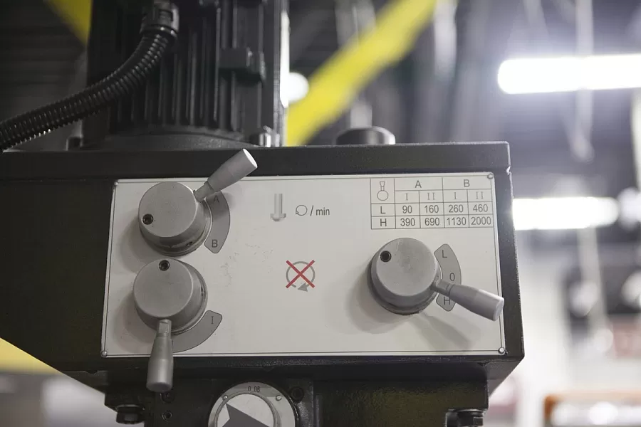 Универсально-фрезерный станок STALEX MUF65