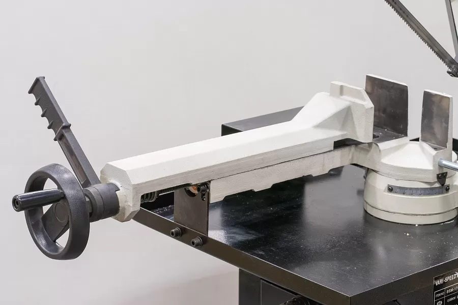 Станок ленточнопильный Stalex BSМ-170GV