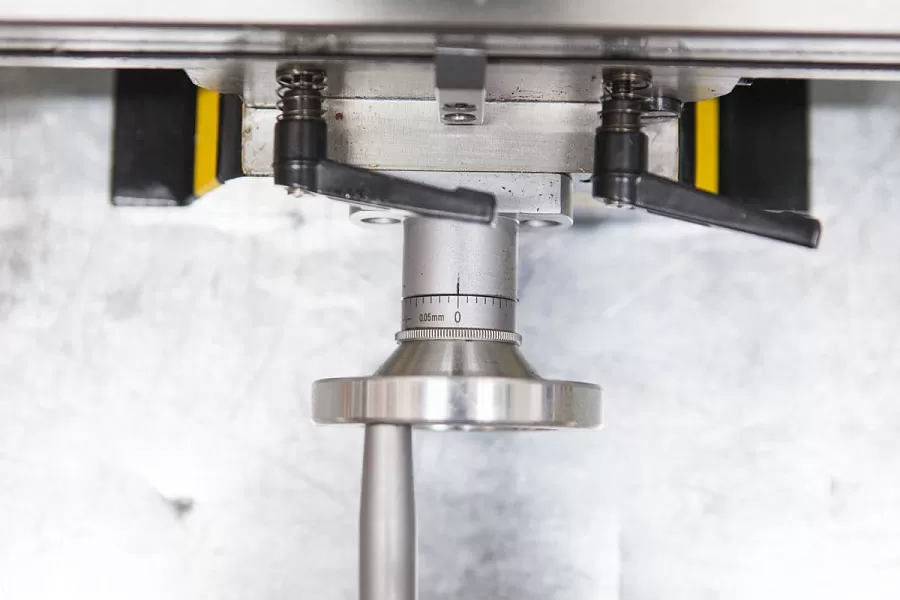 Фрезерно-сверлильный станок STALEX SBM-16 Vario