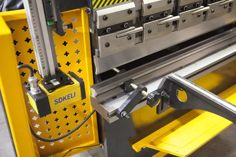 Пресс листогибочный гидравлический STALEX W67Y-30x1300 Е21 (ось Y; X)