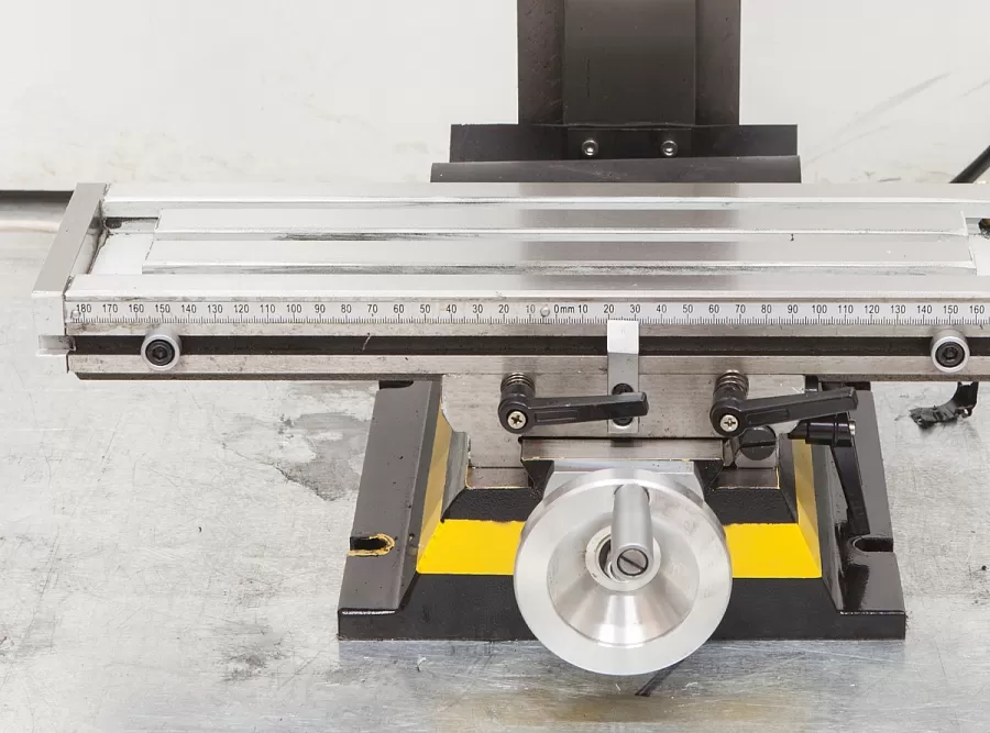 Фрезерно-сверлильный станок STALEX SBM-16 Vario