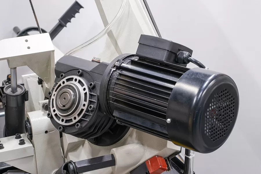 Станок ленточнопильный Stalex BSМ-170GV