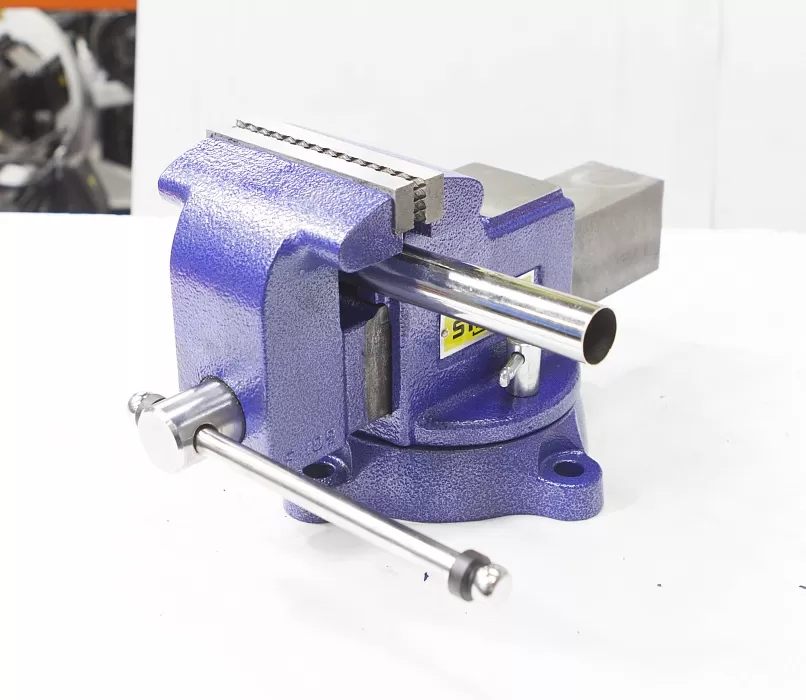 Тиски слесарные STALEX "Гризли" 100Х100 мм