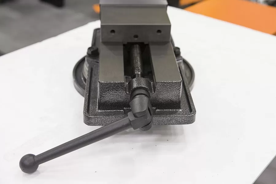 Тиски станочные Stalex QM16200